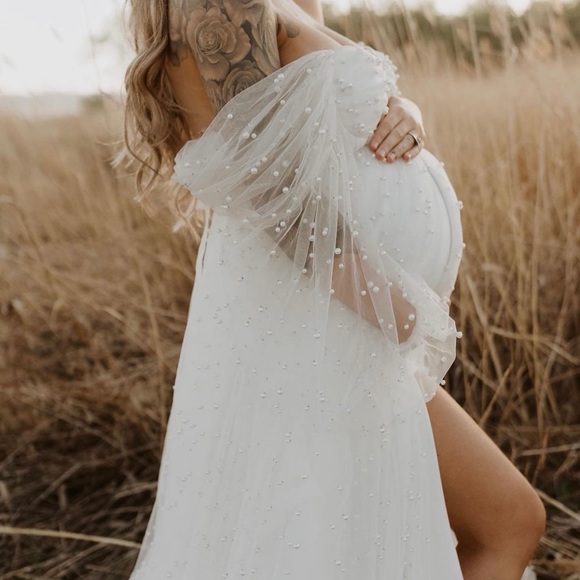 Maternity Gown - Picture 2 of 4